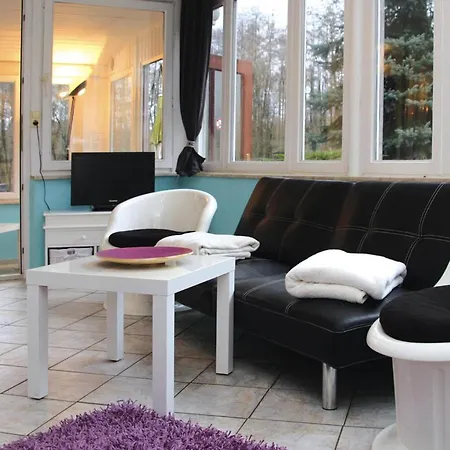 Vieting Direkt Am Eldeufer In Parchim, Cleaning Included Пархим