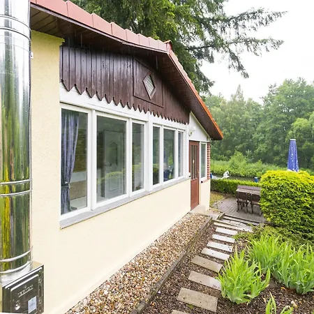 Vieting Direkt Am Eldeufer In Parchim, Cleaning Included Дом отдыха