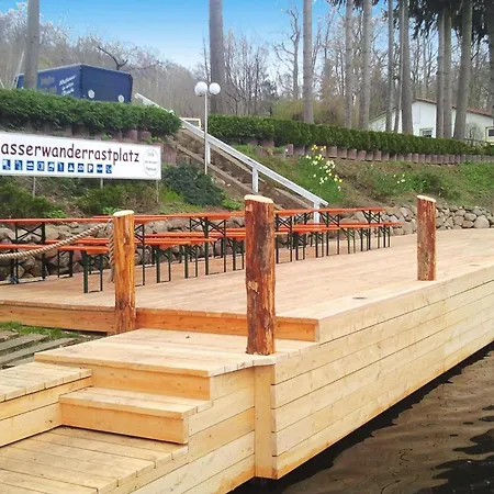 Vieting Direkt Am Eldeufer In Parchim, Cleaning Included Дом отдыха Пархим